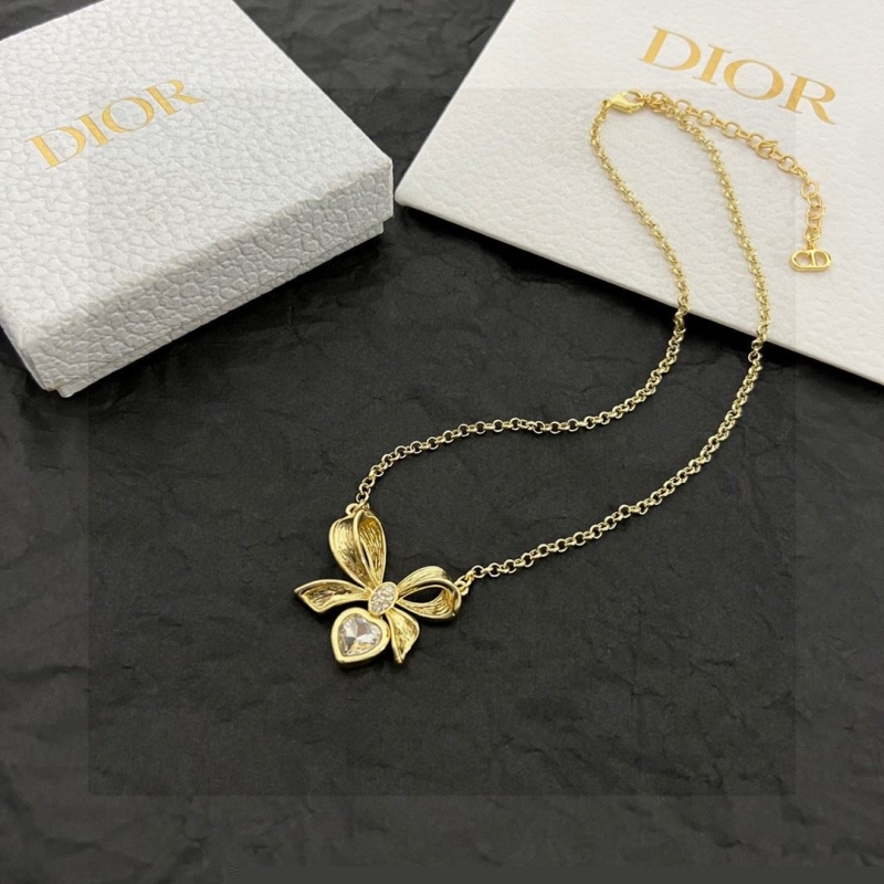 ch**an D*or necklaces